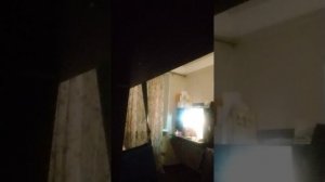 вешаю гирлянду