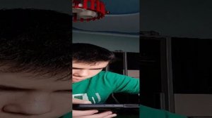 Всем привет слушаю музыку