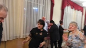 Стильный оранжевый галстук... 14.12.25...