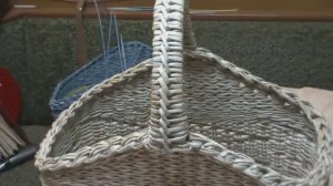 Ручки с вышитым орнаментом из газетных трубочек с Еленой Тищенко. №9