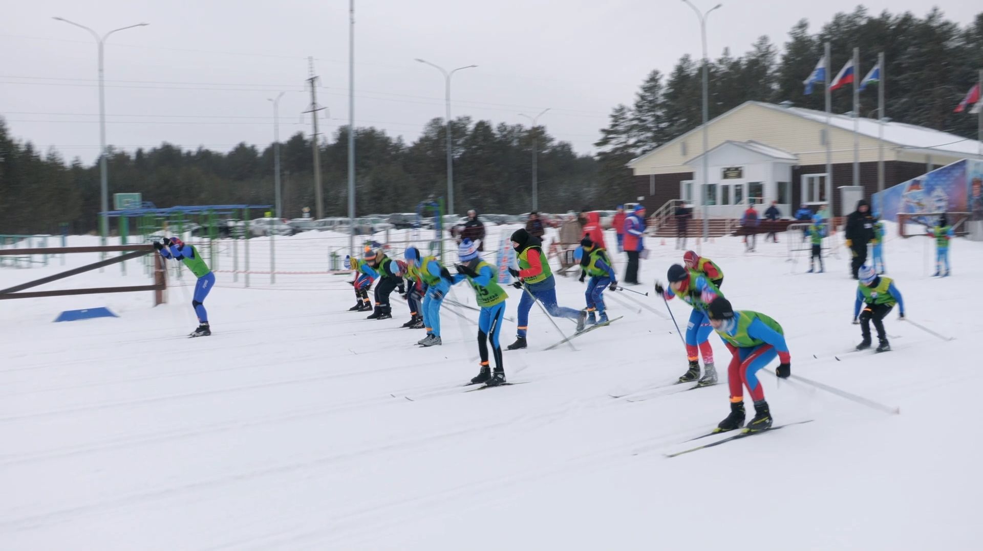 Лыжные гонки «скиатлон» состоялись на Крутом логу в Серове смотреть онлайн