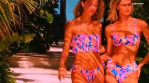 1000010352.mp4.  " серые , чёрные , синие глаза...