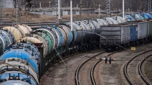 Путин продлил запрет на поставку нефти и нефтепродуктов РФ по потолку цен