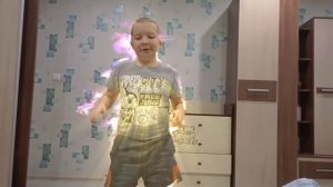 Меня два / трейлер .