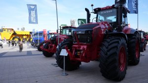 Трактора Беларусь на выставке Иннопром. Это здорово