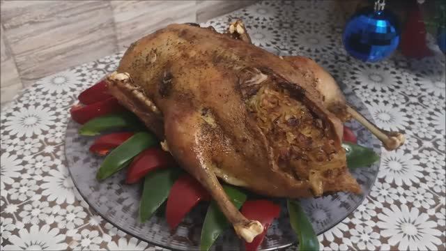 Запеченная утка в духовке с капустой КЛАССИКА !!! Праздничное блюдо на Новый Год,праздник,новогодний смотреть онлайн