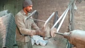 Производство стульев для кафе и ресторанов. Пакистан