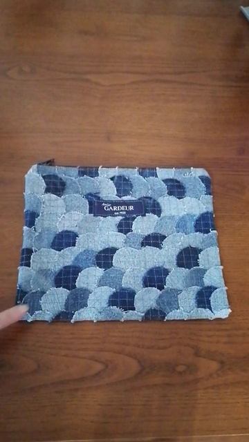 Косметички из старых джинсов. смотреть онлайн