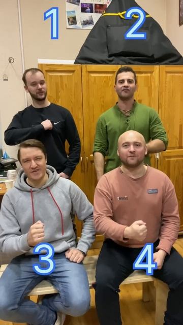 Очередь наших мужчин! Рубрика «Угадай кто поет». Пишите свой ответ в комментариях! смотреть онлайн