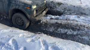 Едем в грязь. Батл Нива Vs УАЗ патриот