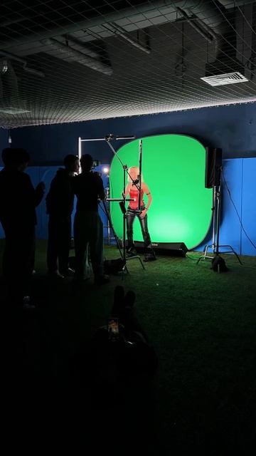 Как мы сняли 60 артистов в одном клипе? смотреть онлайн