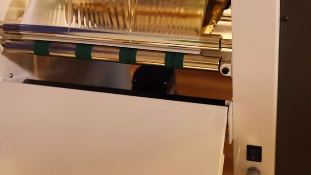 Фольгирование по уф-лаку