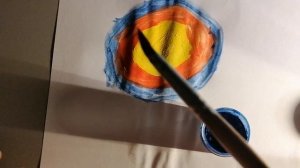 Я раскрашиваю зимний пийзаш и ёлочку