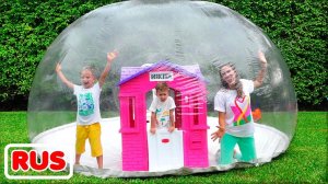 Приключение начинается: Влад и Ники строят надувной замок!