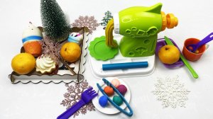 Мультики для детей. Яркая Новогодняя игрушечная мясорубка с мандаринами. Мультики для малышей