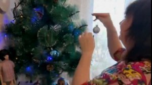 Наряжаю елку. Приближаем новогоднее настроение. Новый год к нам мчится. Приятное предновогодие 2026