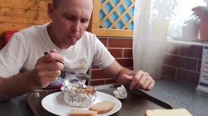 Мы уже приехали в Симферополь/Наше первое жильё