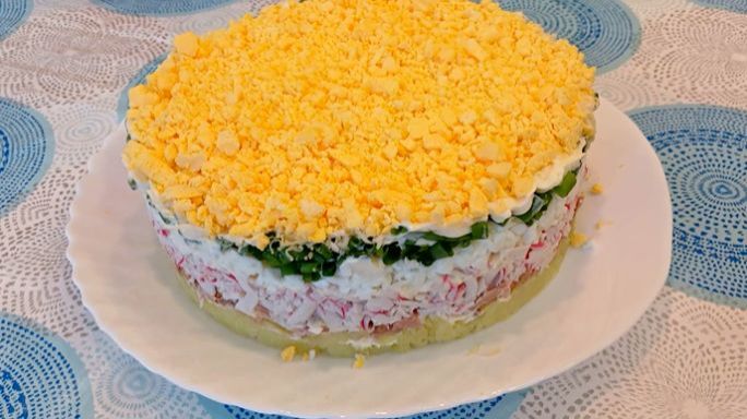 Такой Салат Понравится Всем / Салат с Тунцом и Крабовыми Палочками.