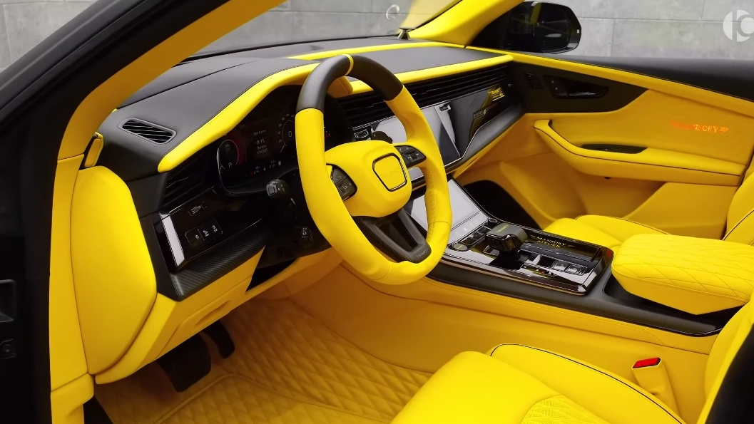 2025 Audi RS Q8 P900. Обзор интерьера и экстерьера.