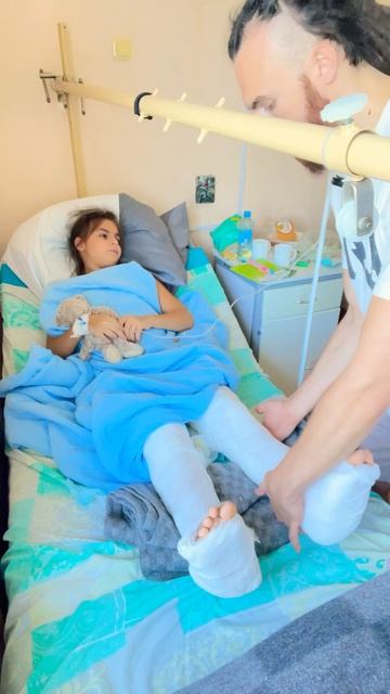 Второй день после операции   фронтальная плоскость работы тазобедренных суставов ￼