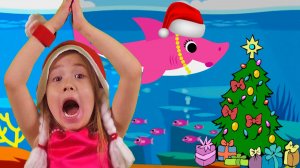 Акуленок ду-ду-ду - новогодняя английская песенка для детей Baby Shark