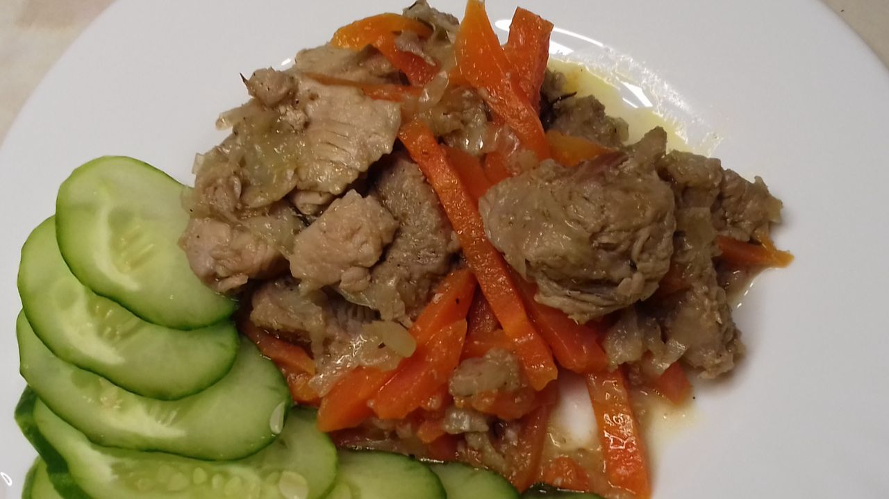 Индейка тушеная в мультиварке. Вкусно, быстро и просто