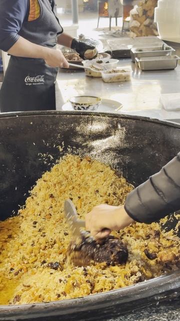 Центр плова Ташкента #плов #узбекскийплов #вкусно #казан #еда #мясо #узбекистан #ош #казы #нут