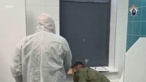 Следователи и криминалисты осматривают школу в Одинцове, где произошло нападение