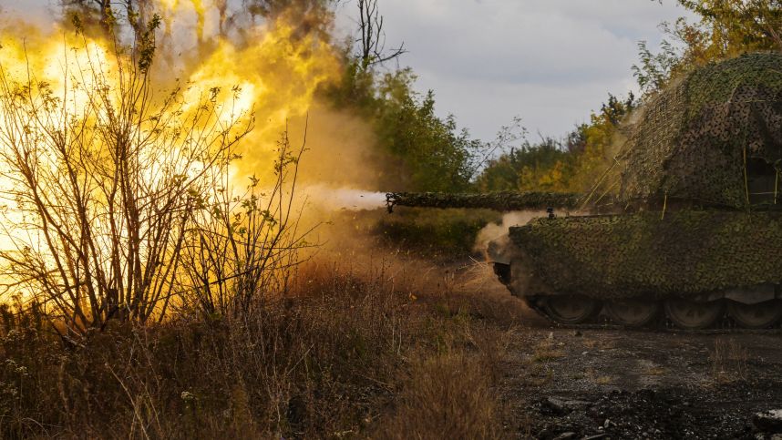 Танкисты на Т-72Б3М поддержали наступление штурмовиков. Лучшее видео из зоны СВО смотреть онлайн