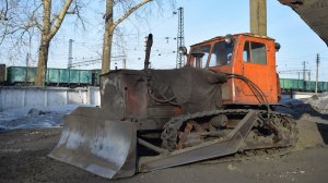 Бульдозер Т-4АП-2 "Алтаец". Звук двигателя А-01. / An old Soviet T-4A tractor.