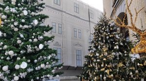 Новогодняя Москва. Нарядные ёлочки. Олень. Улица Ильинка. Зима в Москве. Декабрь 2025