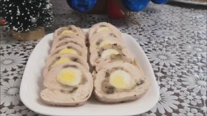 Праздничный куриный рулет с грибами и перепелиными яйцами.Закуски на Новый Год,новогодний стол