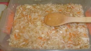 Новый рецепт. Как я квашу вкусную капусту. Попробуйте, не пожалеете. Кулинарим с Людмилой..