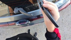 Замена заднего дворника (щетки стеклоочестителя) на Chery Tiggo 7 Pro