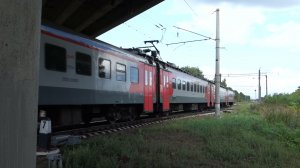 Электропоезд ЭП3Д-0100 Нижний Новгород - Семёнов прибывает на станцию Киселиха