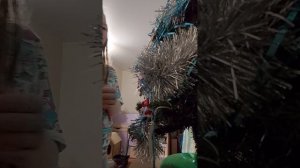 Новогодние наряжание ёлочки