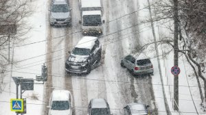 Ледовый плен: на Камчатке парализовало движение на дорогах из-за непогоды