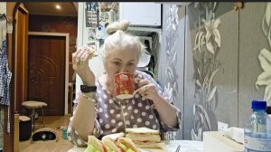 КАЖДЫЙ ЗАНИМАЕТСЯ СВОИМ ДЕЛОМ! ТАКОС ПО РУССКИ😁👌