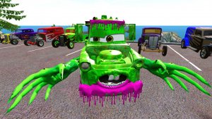 МУЛЬТИКИ ПРО МАШИНКИ на краю: прыжок с РАМПЫ и ПАДЕНИЕ вниз. МАКВИН И ЕГО ДРУЗЬЯ.