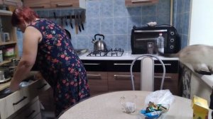 Жизнь пенсионеров.Покупки,обед.