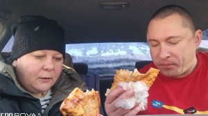 мукбанг/обжорыч/чебуреки покупные/перекус в машине/