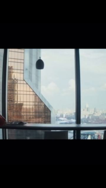 Обзор фильма « Инсталайф» смотреть онлайн