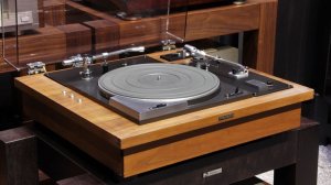 Pioneer PL-41W.