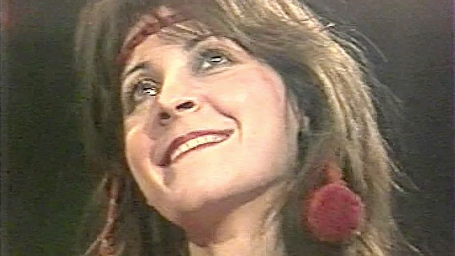 Почему Александр Морозов предположил, что Марина Капуро вскоре будет популярнее Аллы Пугачевой? смотреть онлайн