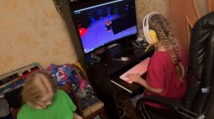 Стрим игры  Вероника и Беатрис