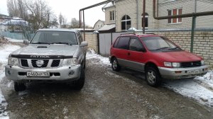 Лайт-батл Nissan Patrol и Mitsubishi RVR