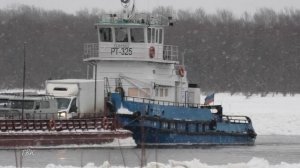 В Колпашеве открыли среднюю полосу ледовой переправы через Обь: о готовности остальных - в репортаже