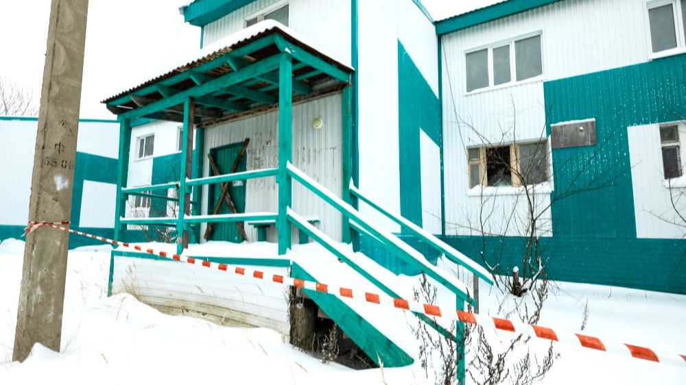 В Сургутском районе придумали, как «обезвредить» заброшенные дома