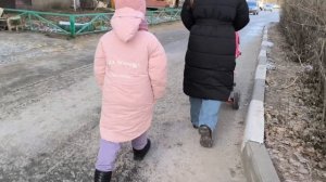 Леночку еле уломала 🤣,идём в магазин!!!