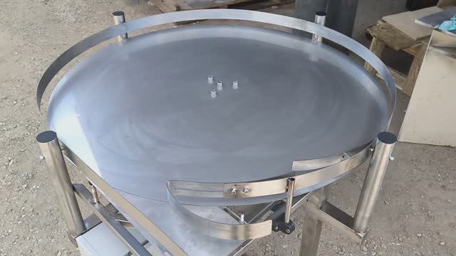 Стол накопительный вращающийся нержавеющий 1 метр ( 980 мм )